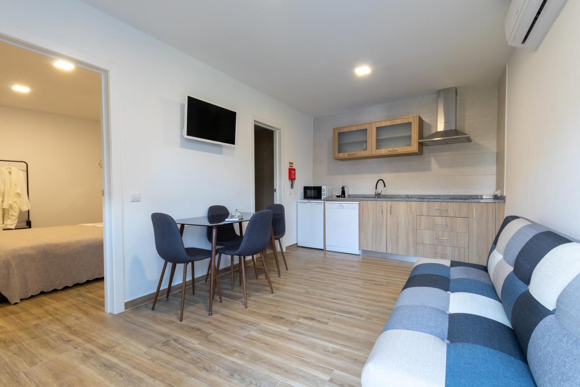 Alzira Farm stay *