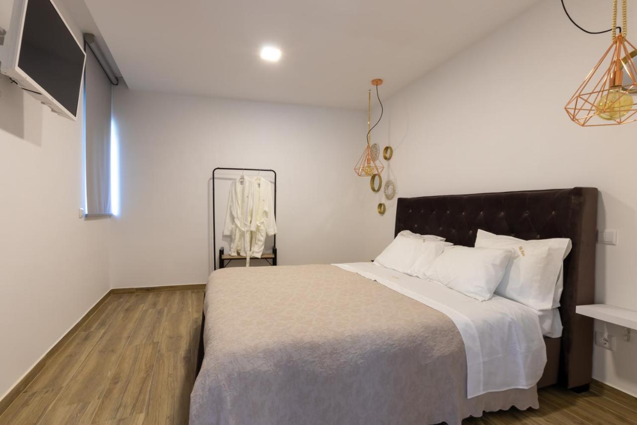 Alzira Farm stay Seia