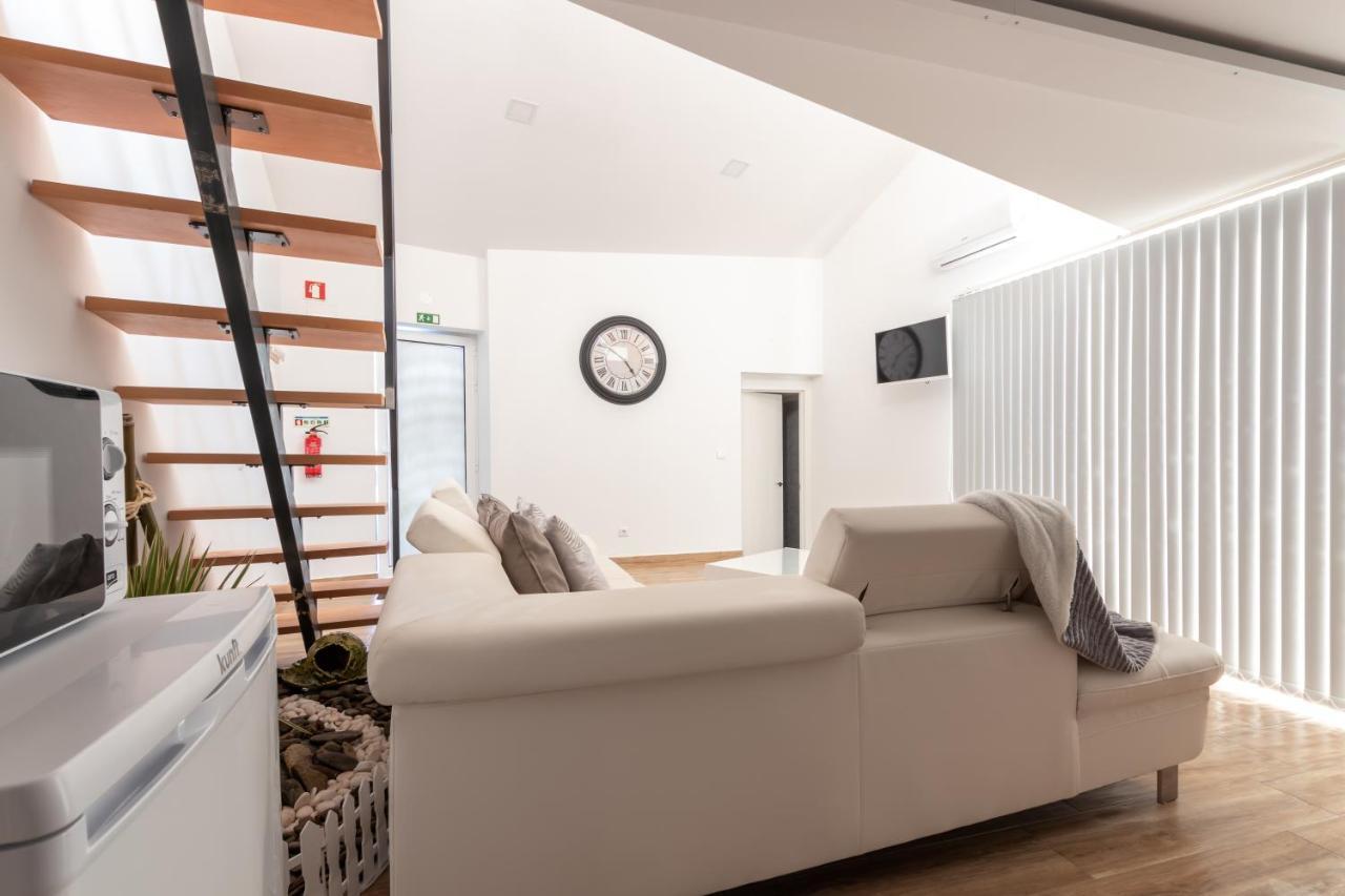 Alzira Farm stay *